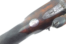 Load image into Gallery viewer, Flintlock Officers Duelling Pistols by Smith of London Fine Cased Pair. SN 9069