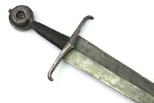 Load image into Gallery viewer, Medieval Arming Sword Fine & Rare. Ref X3334