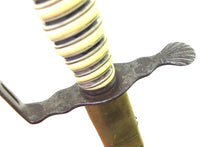 Load image into Gallery viewer, Very Fine Cuttoe. SN 8986