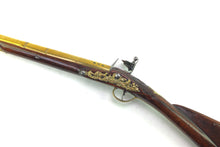 Load image into Gallery viewer, Flintlock Musketoon by R. Wilson of London, superb example. SN 8918