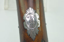 Load image into Gallery viewer, Over & Under Percussion Pistols by William Powell for Isambard Kingdom Brunel. SN 9018