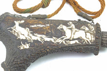 Load image into Gallery viewer, Powder Flask Very Fine South German Carved Staghorn Powder. SN 9031