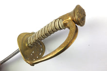 Load image into Gallery viewer, U.S. Model 1852 Naval Officers Sword by W. H. Horstmann. Ref X3119
