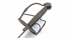 Load image into Gallery viewer, French Pattern 1679 Cuirassiers Sword. Ref X3612
