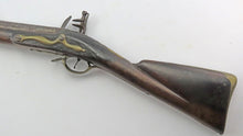 Load image into Gallery viewer, Flintlock 1756 Long Land Musket by Edge, Welsh Fusiliers, Rare. Ref 9226
