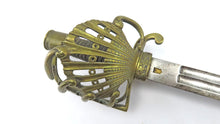 Load image into Gallery viewer, French Senior Dragoon Officers Sword, Rare. Ref X3411
