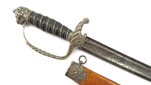 Load image into Gallery viewer, Silver Hilted Side Ring Hanger. Ref 9347
