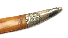 Load image into Gallery viewer, Silver Hilted Side Ring Hanger. Ref 9347
