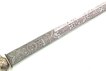 Load image into Gallery viewer, English Silver Mounted Hunting Hanger by William Kinman, fine. SN 8899
